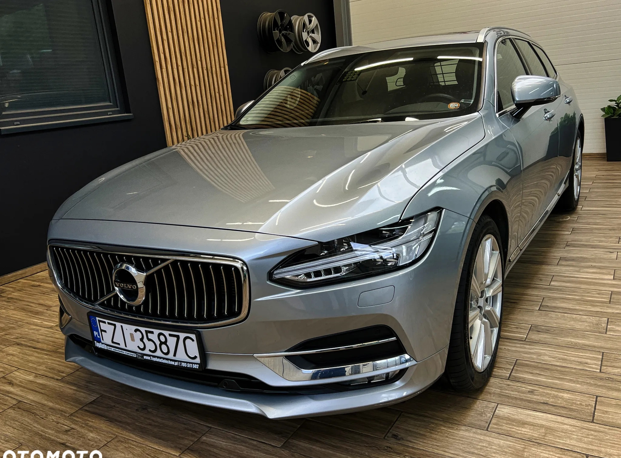 Volvo V90 cena 127900 przebieg: 94000, rok produkcji 2017 z Ośno Lubuskie małe 704